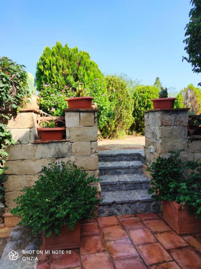 לינה וארוחת בוקר קאריני Casolare Giummari מראה חיצוני תמונה
