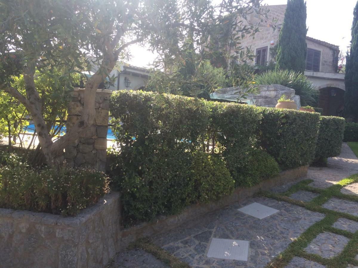 לינה וארוחת בוקר קאריני Casolare Giummari מראה חיצוני תמונה